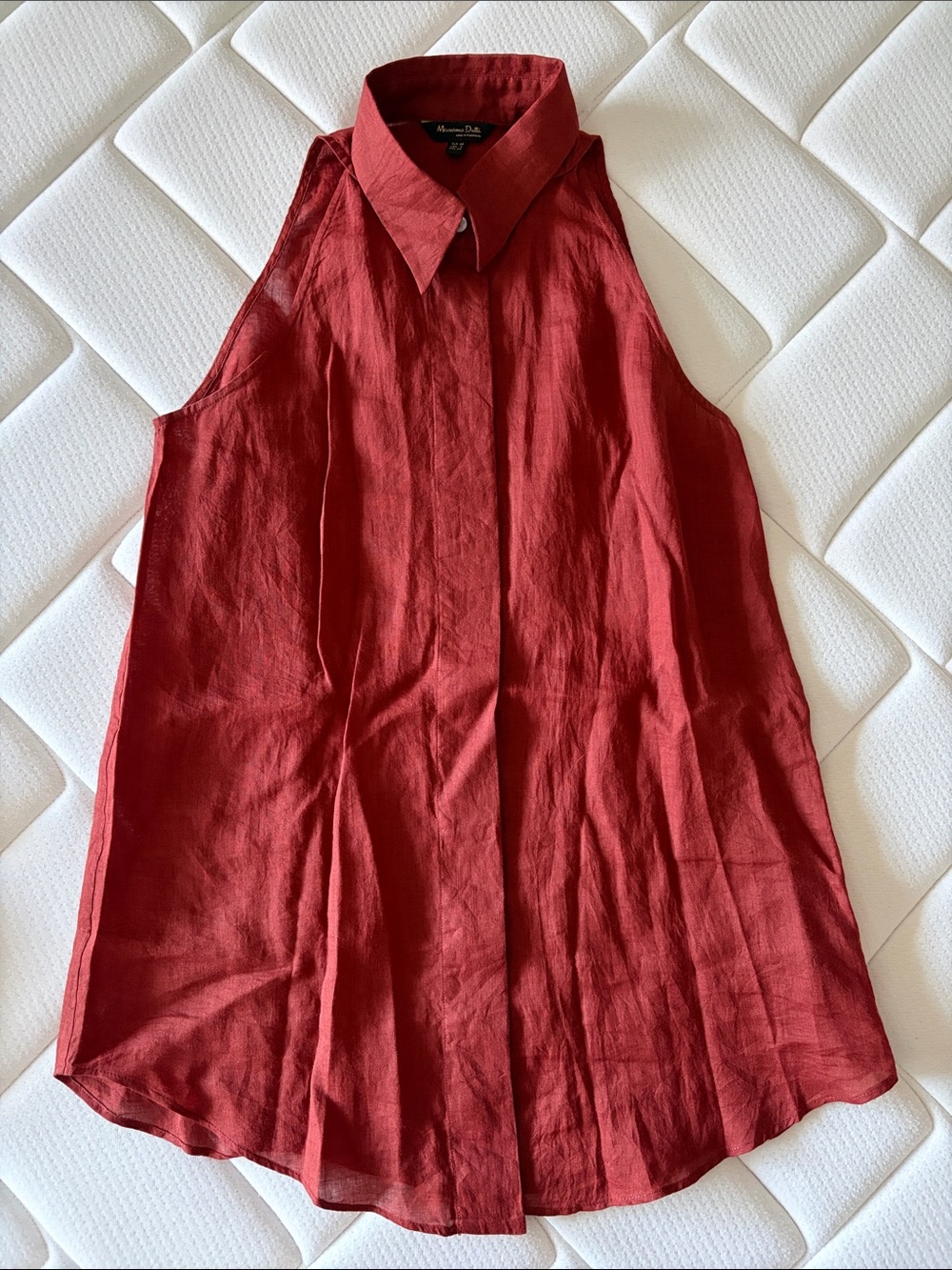 Massimo Dutti Sleeveless Button-Down blouse